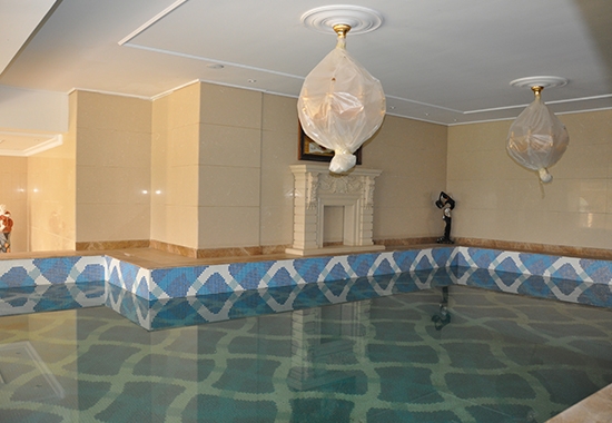 彩雲湖石材安裝工程（chéng）